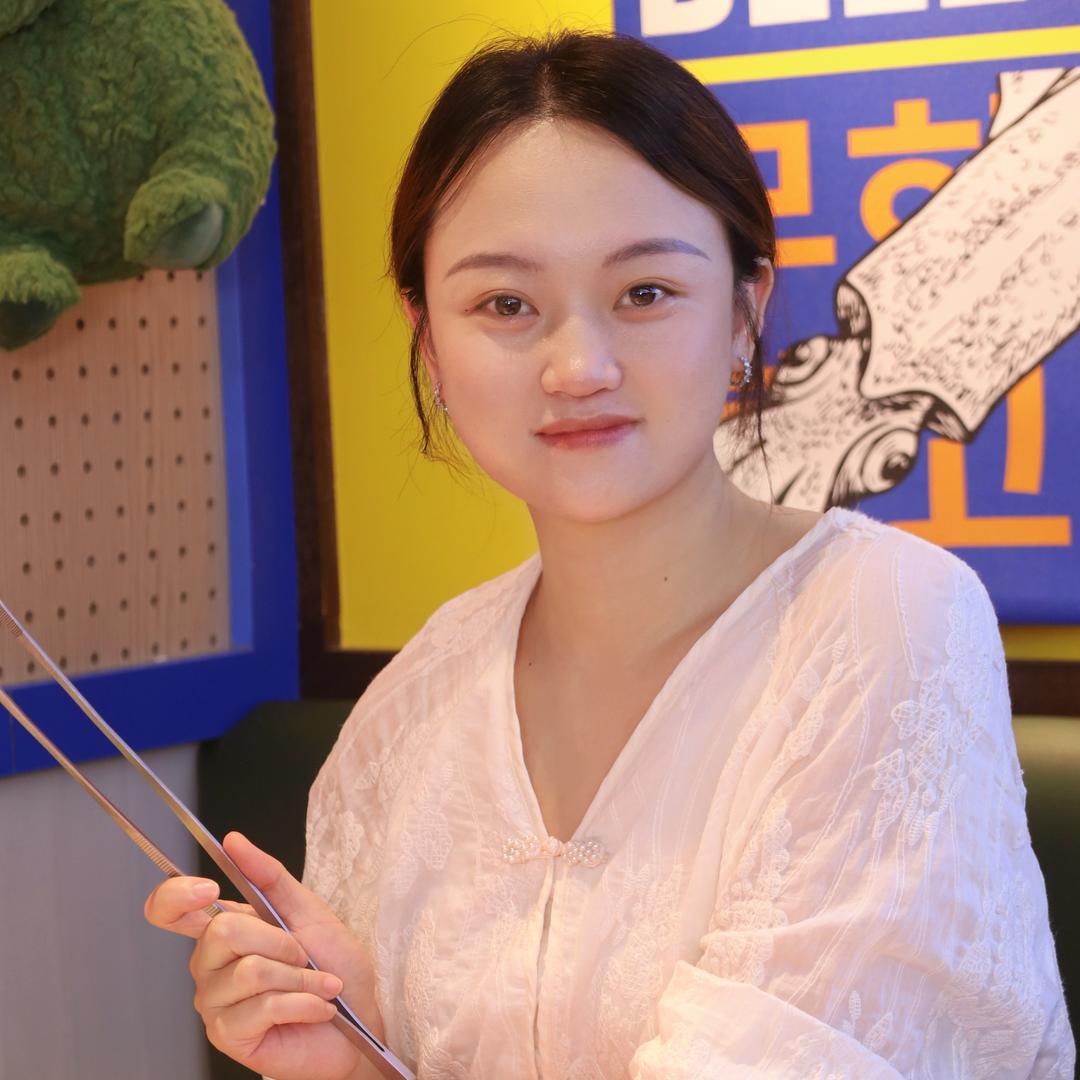 向皮妮