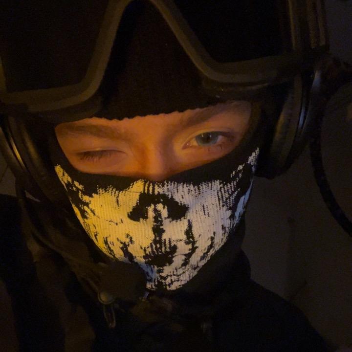 Eo6_yiyi（不要连赞）