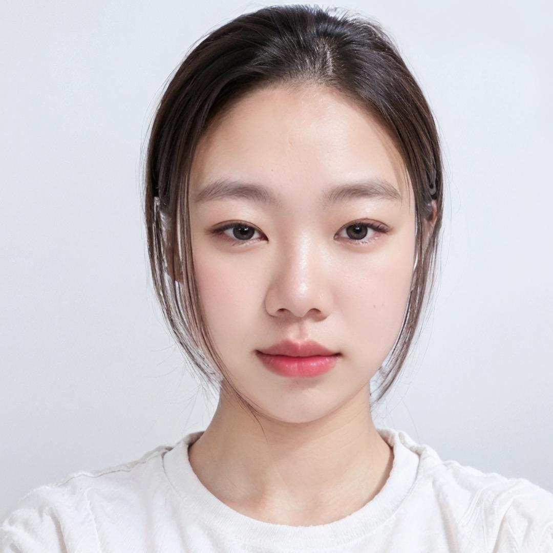 小何