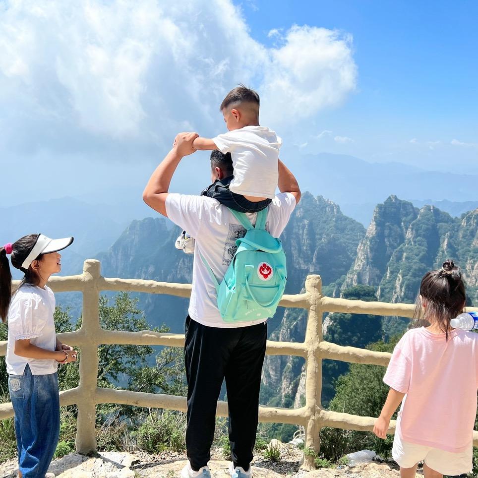 满城韩洁电车销售部