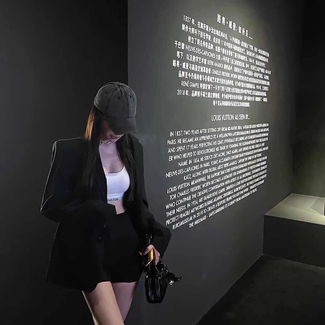 Onlooker_