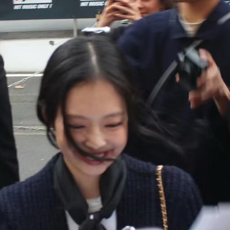 九.