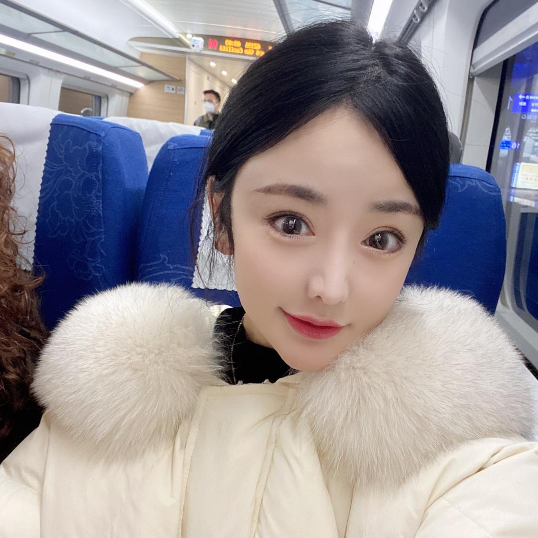 琳琳自驾游全国
