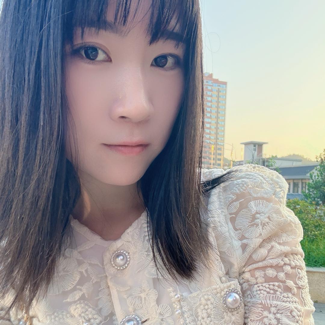 八月🌙