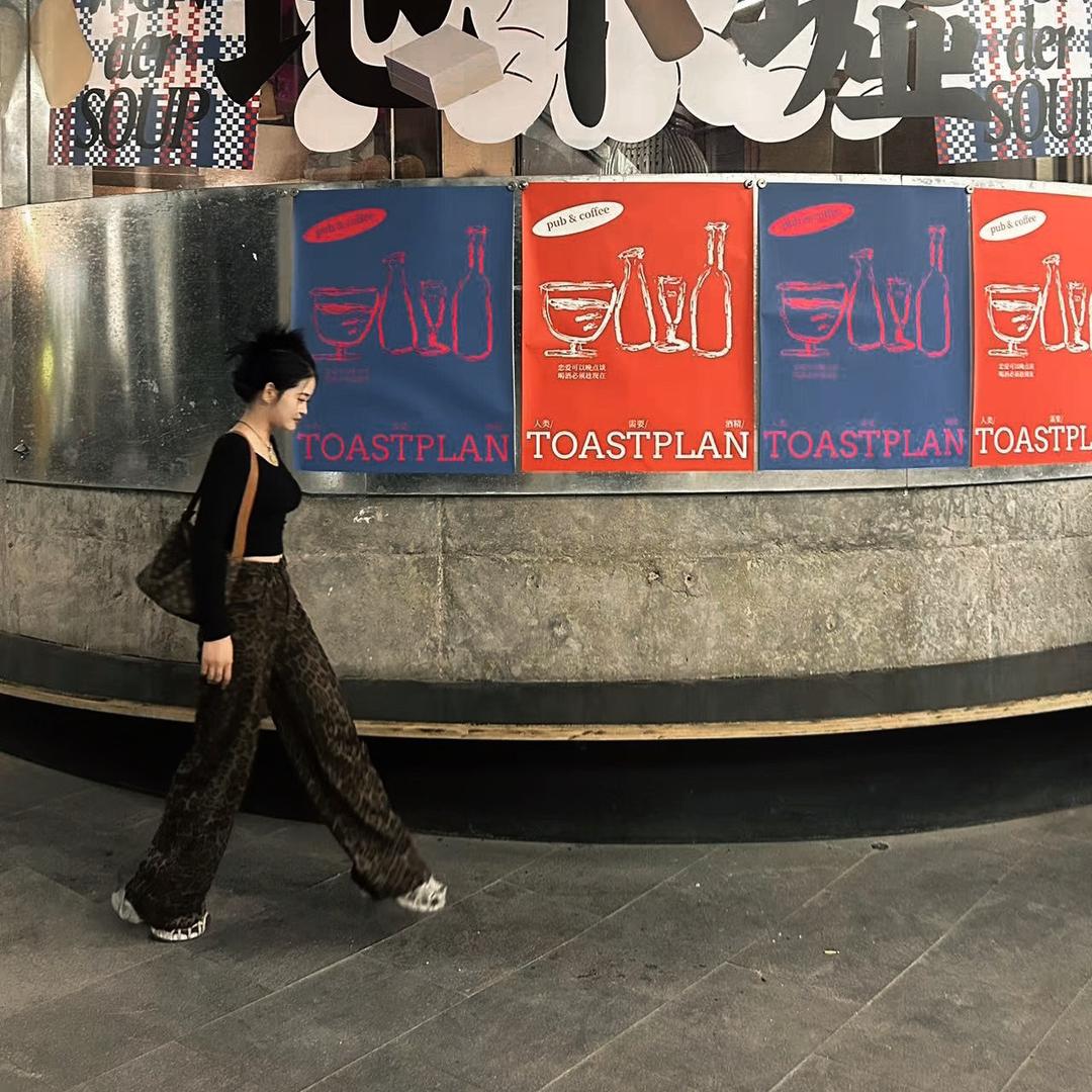 “你的女孩亚娟”