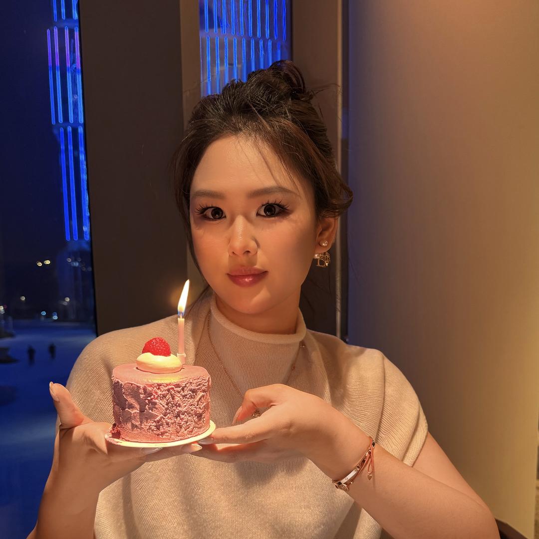 DewDawn高端首饰店-贝贝