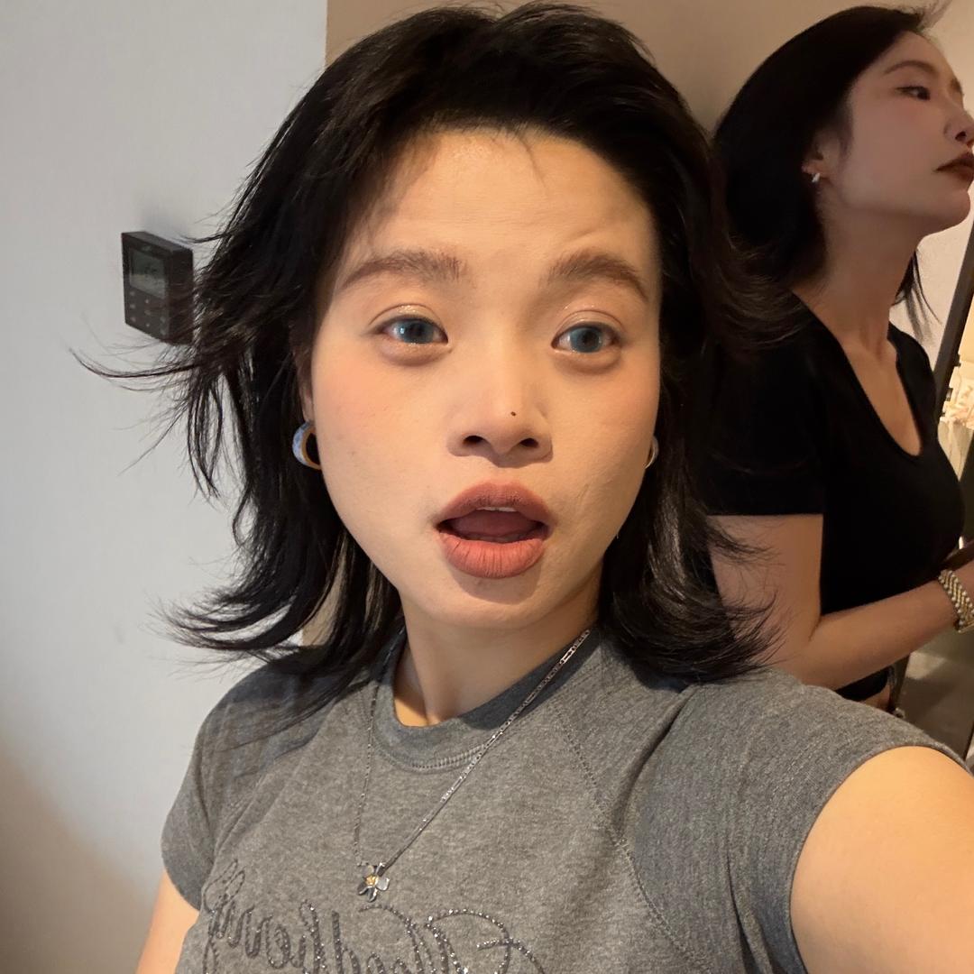 在乌镇的洋子