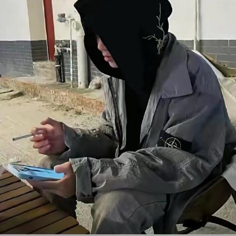 每天都好困-.