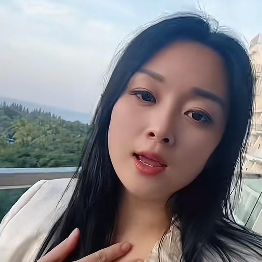 我是范范小跟班