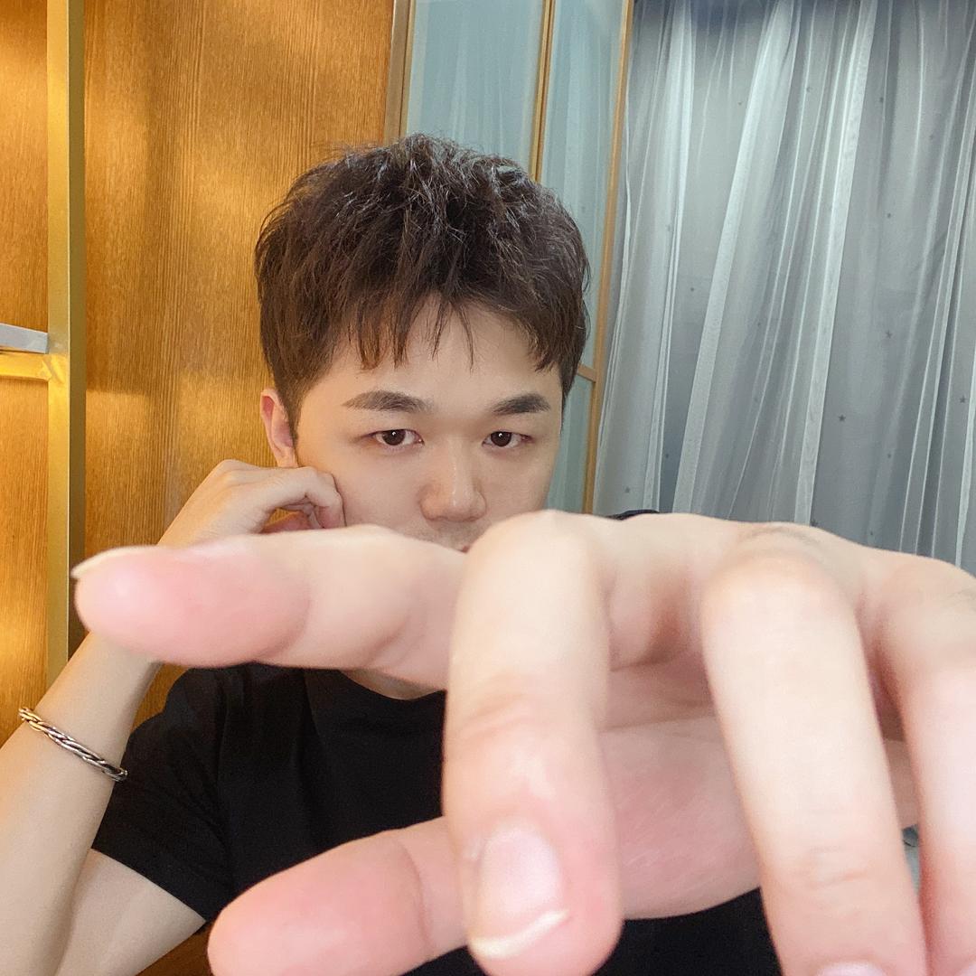 瑞哥.
