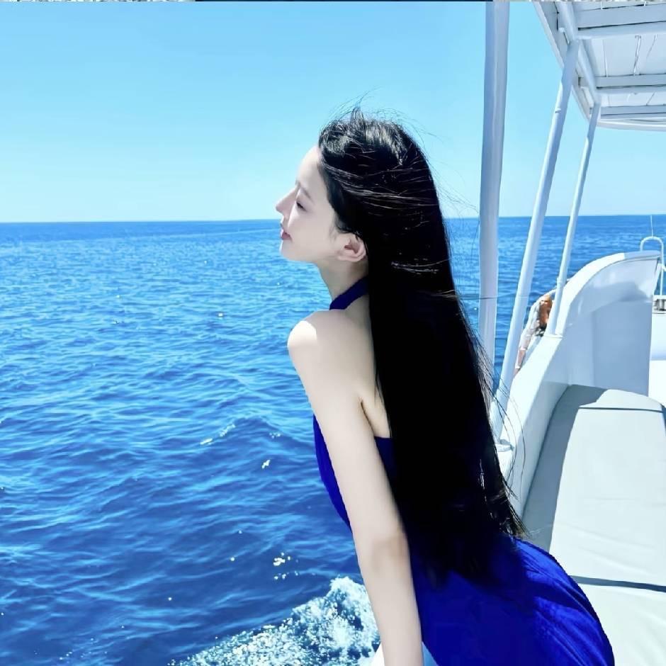 沈洁🧏🏻‍♀️