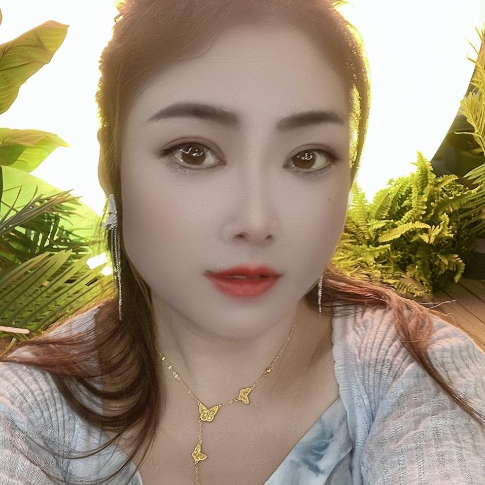 奥迪小小姐