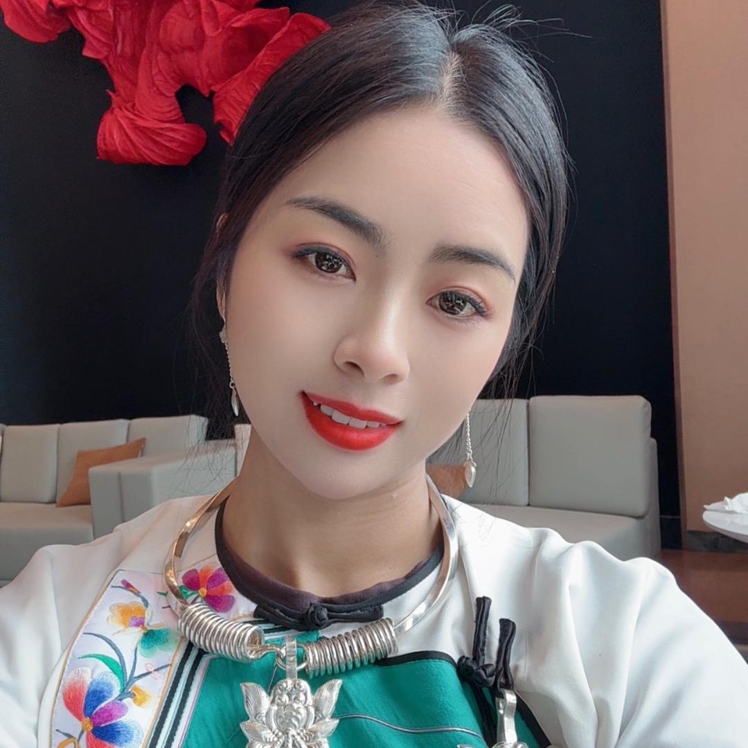 湘西九妹--苗族