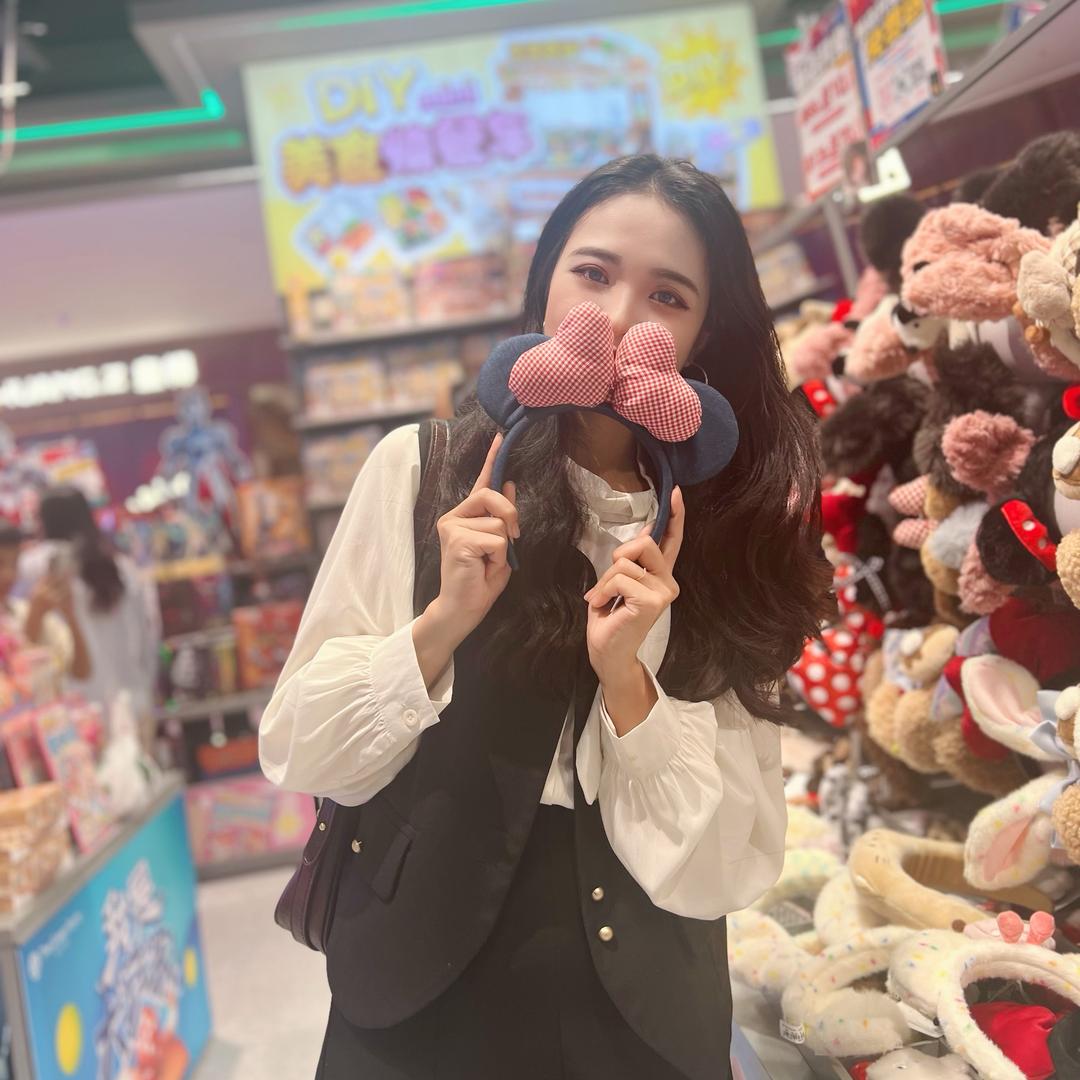 教幼儿园的熊熊老师