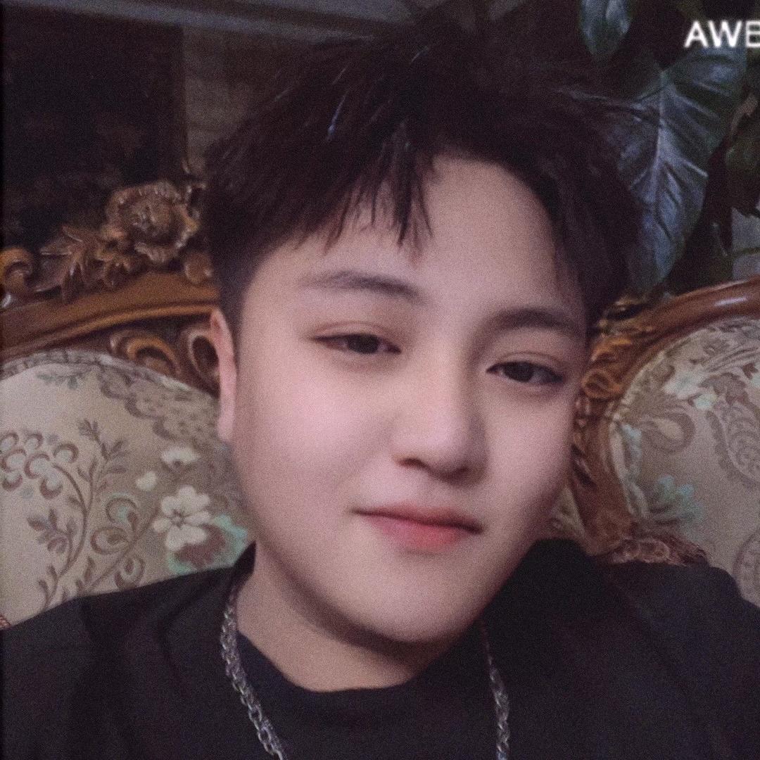 貂少男装工厂店