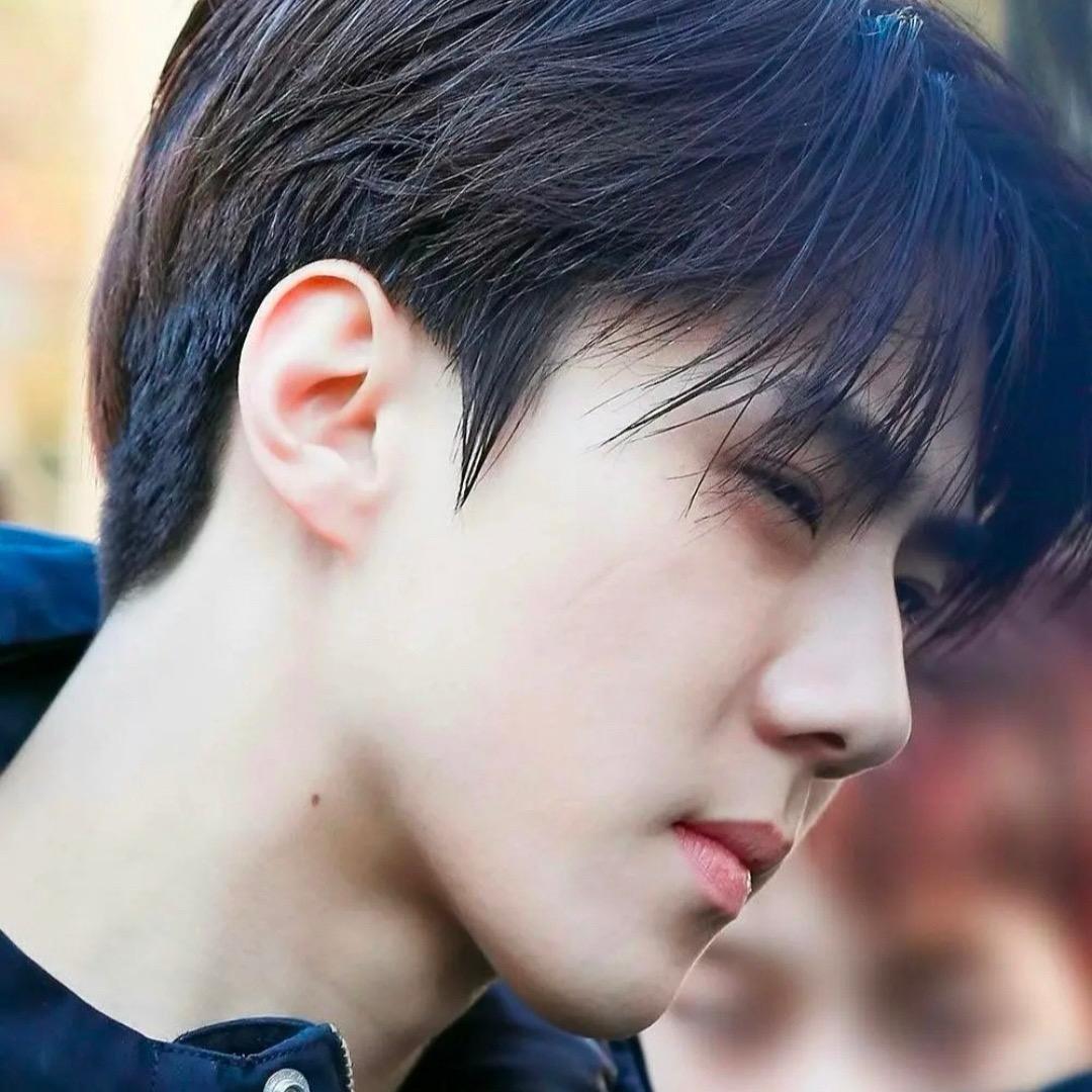 勋勋今天一米九（见过姚琛、朴灿烈版）