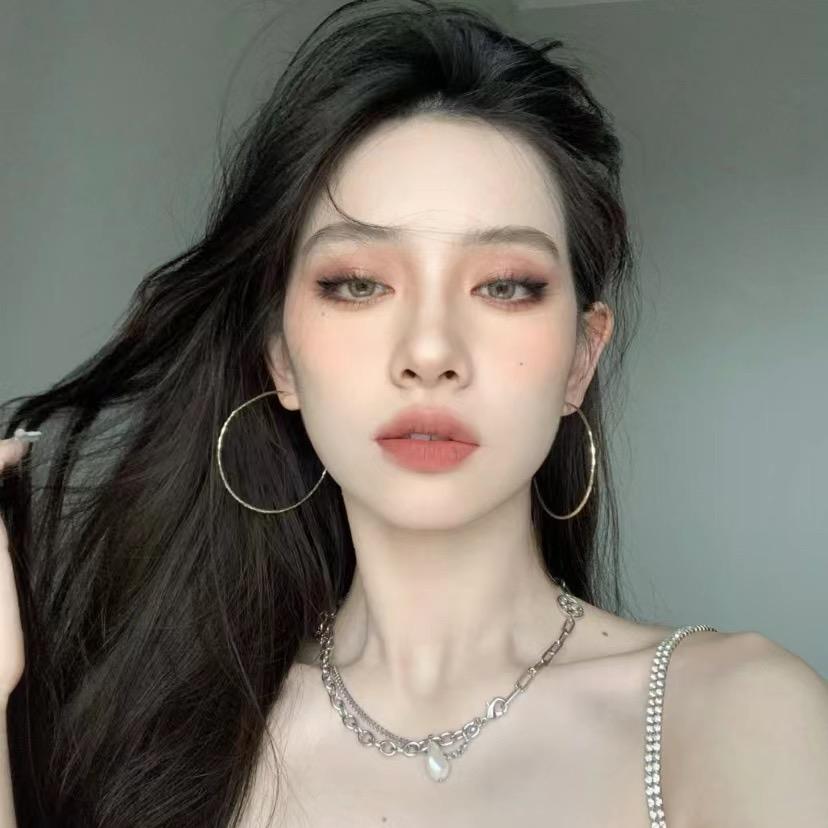 小猫班班爱美妆