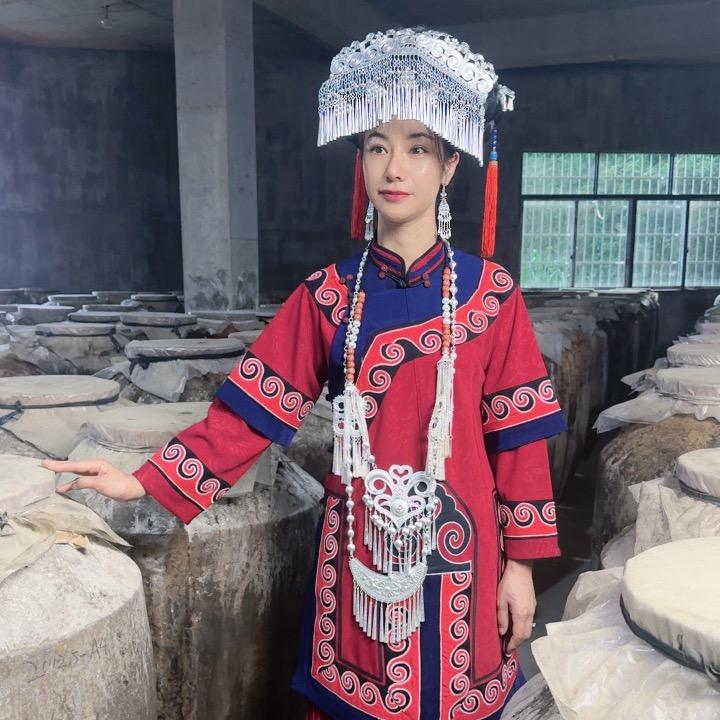 古法酿酒人-小十妹