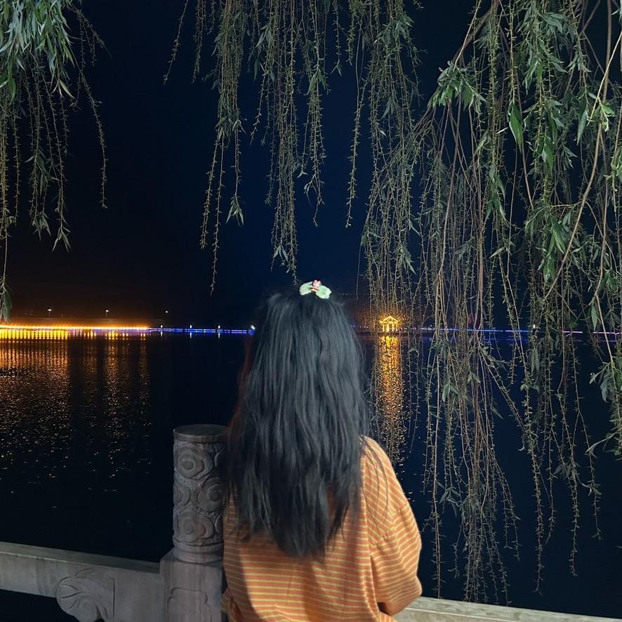 H·九月