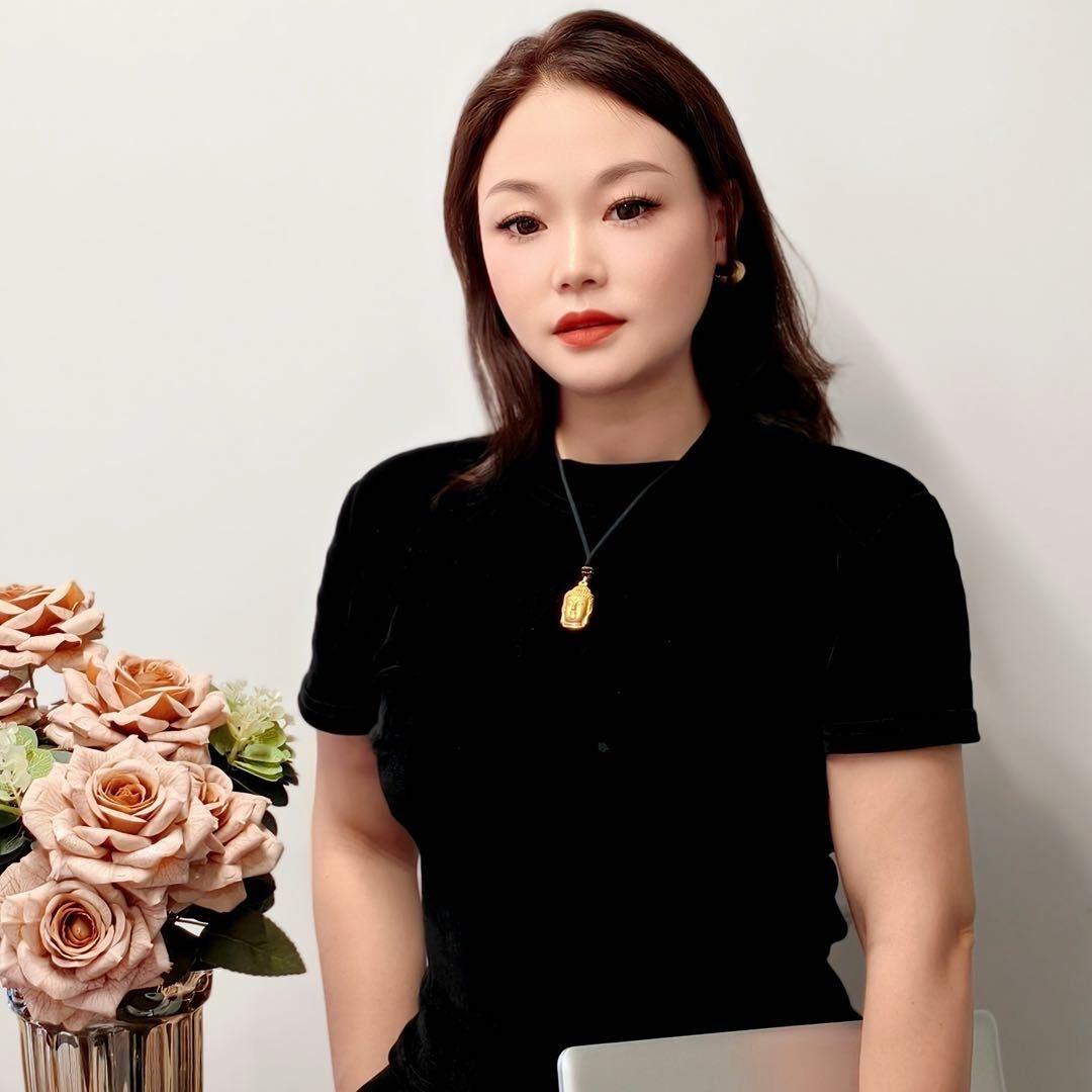 佳佳（私信必回）