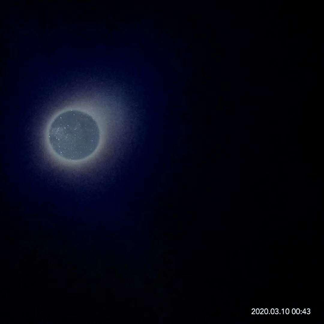 凌晨一点钟