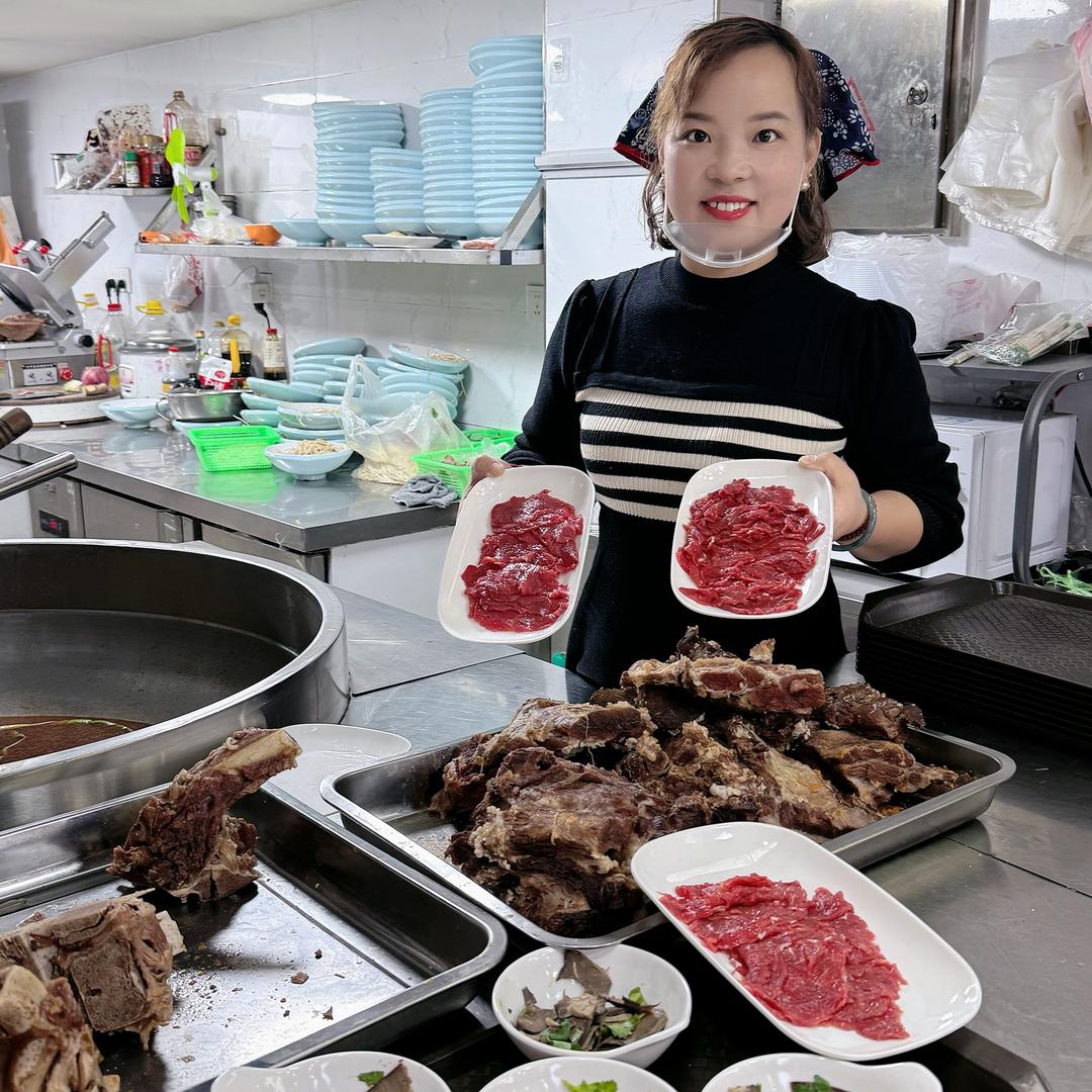 淮南牛肉汤（世纪广场红色门头）