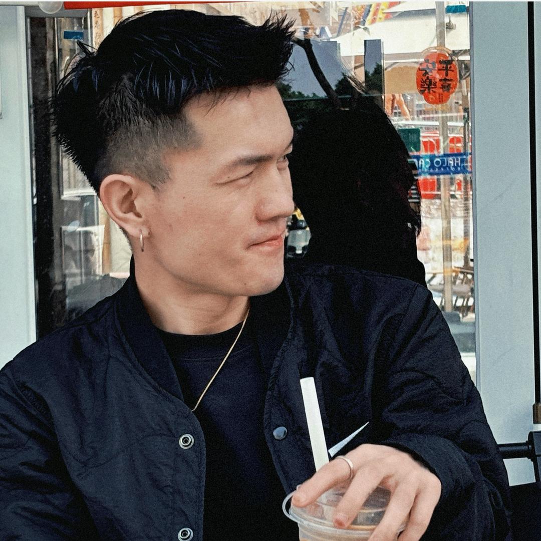 程泽爱烫发