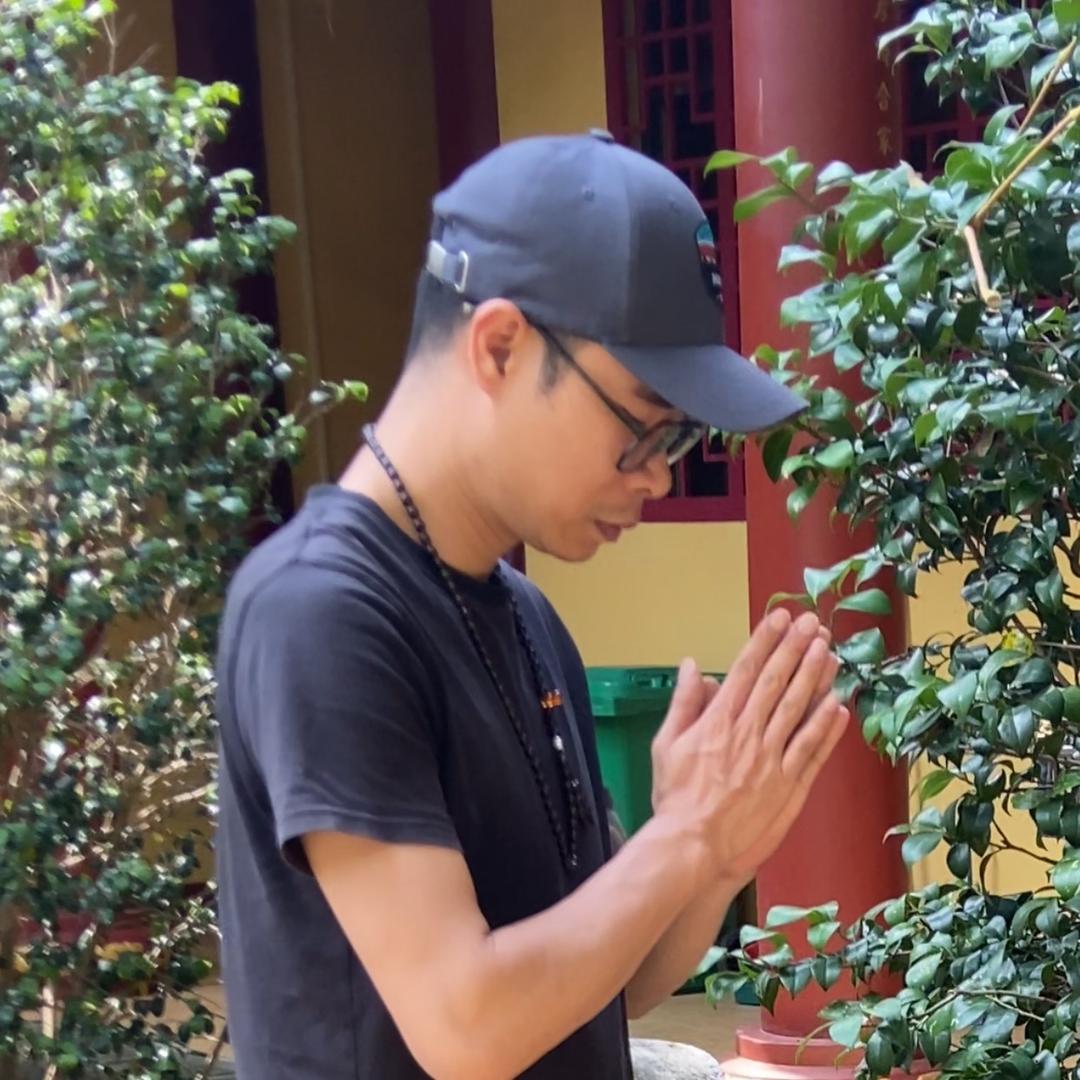 演静（眼镜师兄）