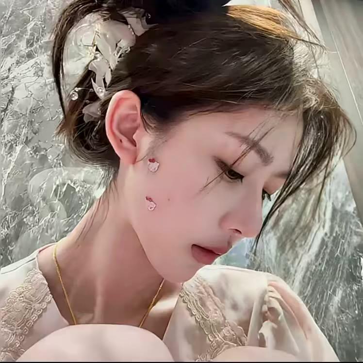 芸芸