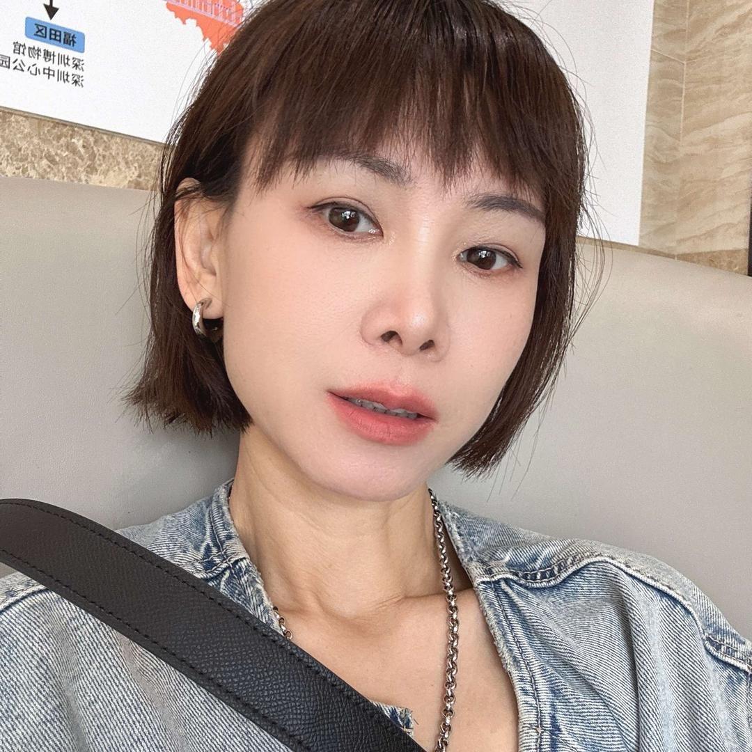 小白名品服饰店