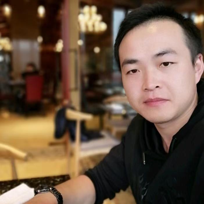 小哥爱唱歌