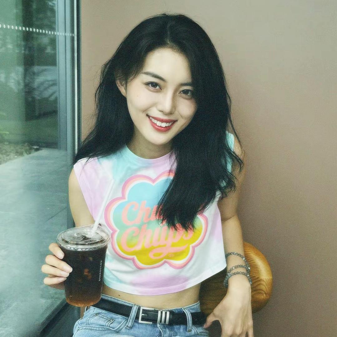 李墨茉