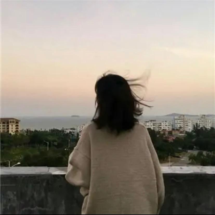 南栀.