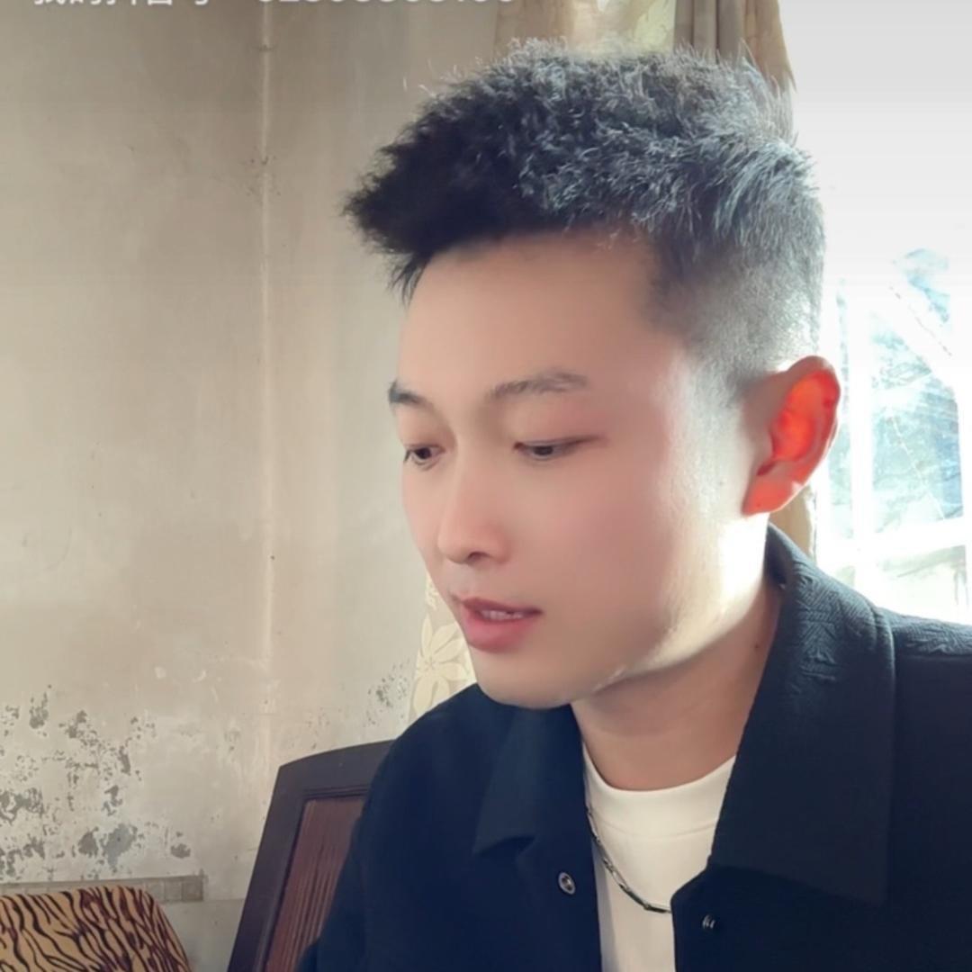 小辉辉