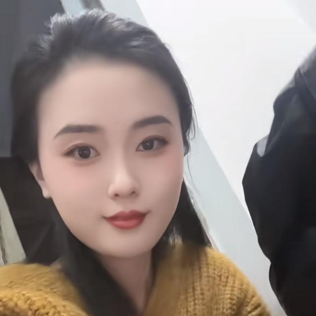 小墨姐姐