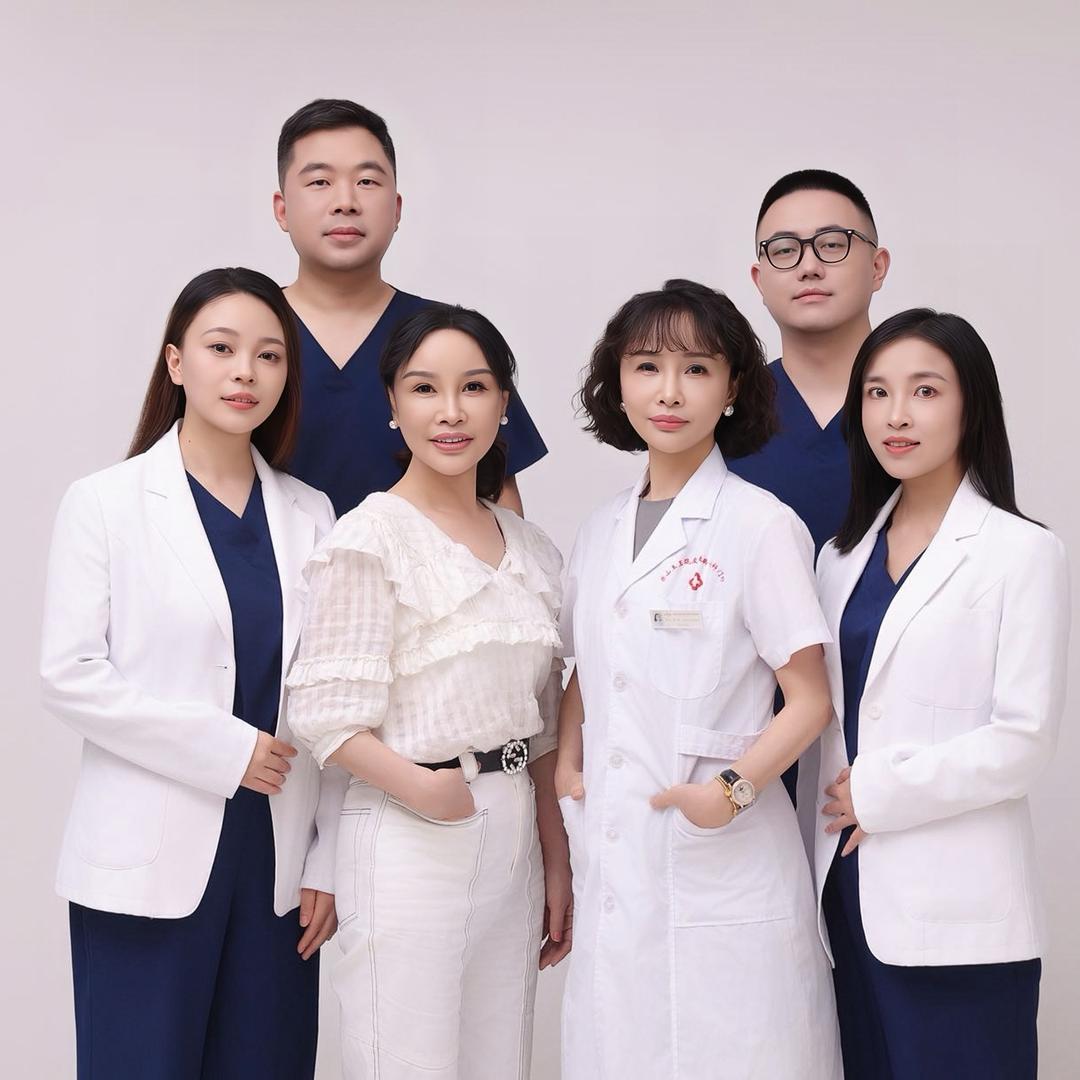 院里很忙丨乐山王玉琨