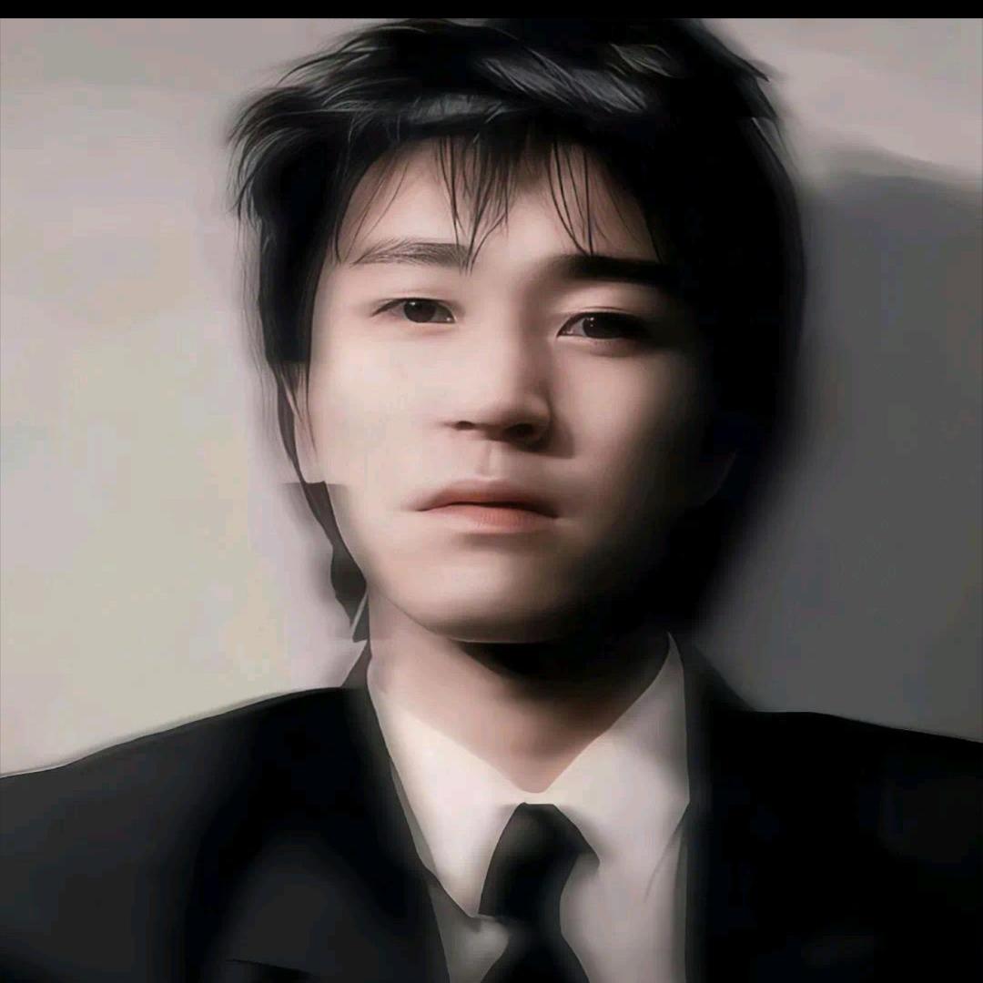 曾满腹深情