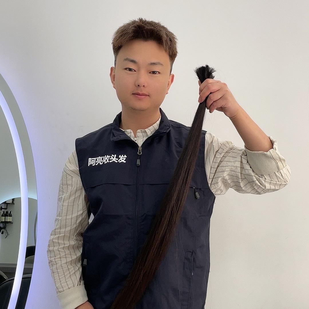 阿亮收头发
