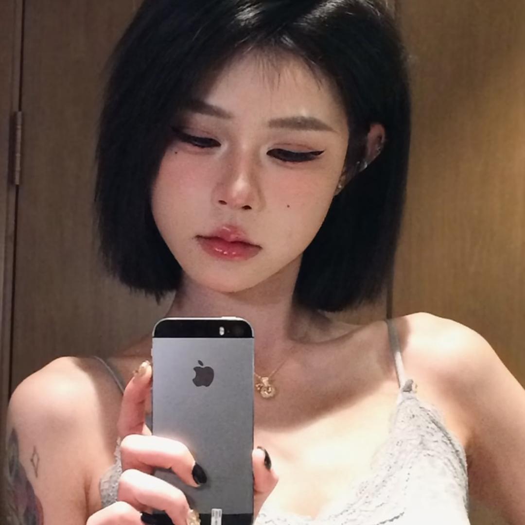 关小迪.