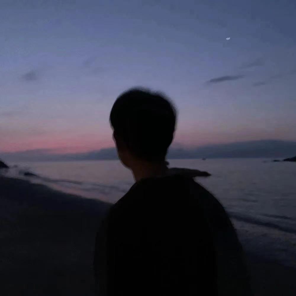 阳    阳