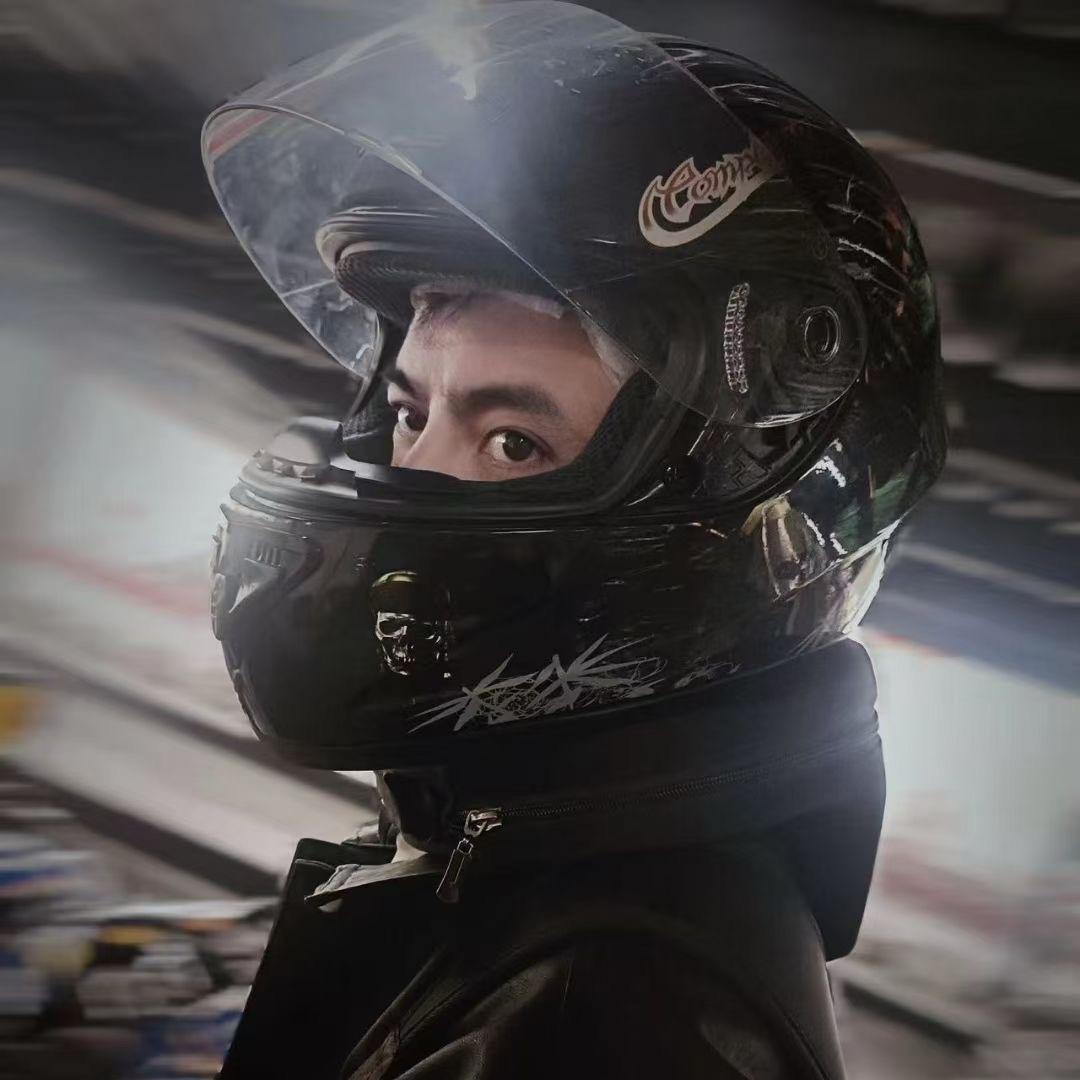 差亿点点就是帅哥