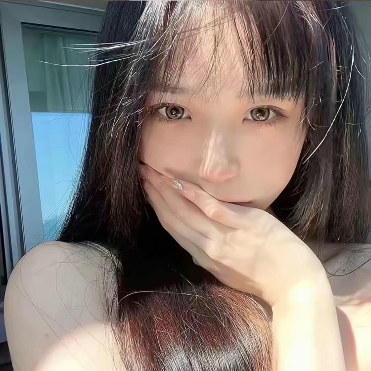 石佳语❓