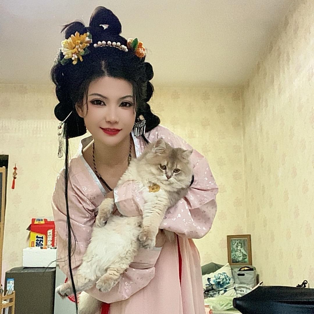 灵鑫有小幅和福宝