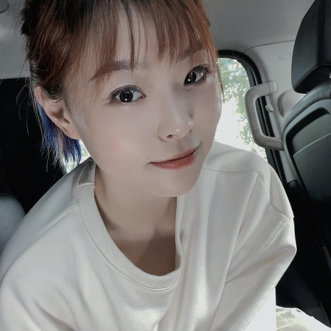 雅安新弘佑化妆品 玉哥