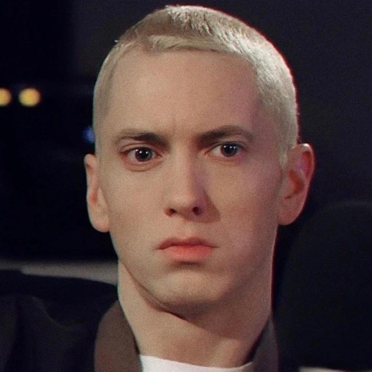 蓦然回首脖子疼🅴