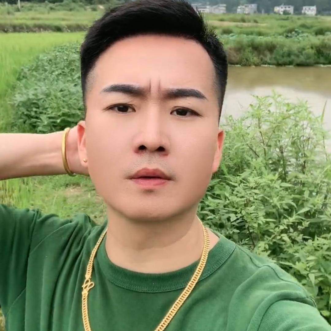 蓝盆友🤟