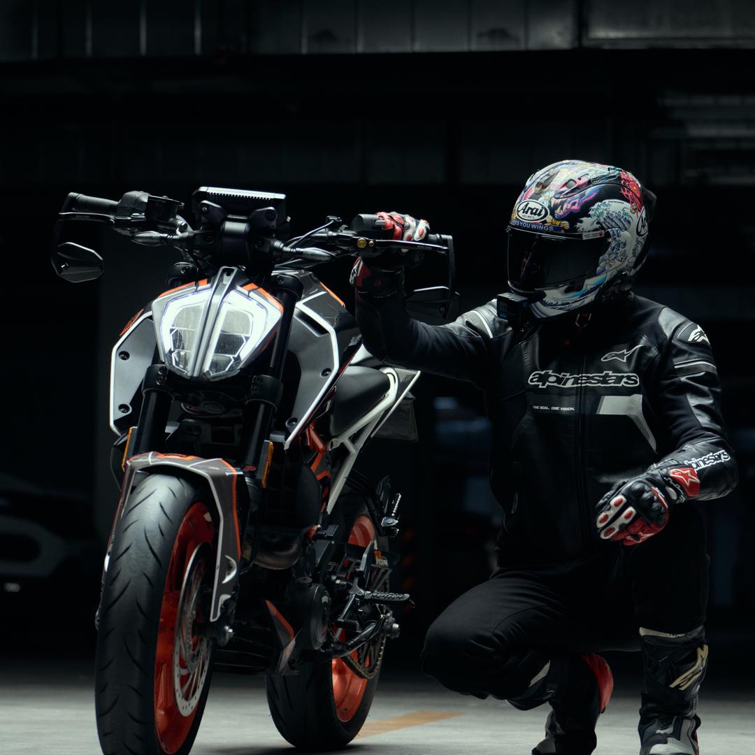 超级无敌闪电狂炫迅猛暴龙战士