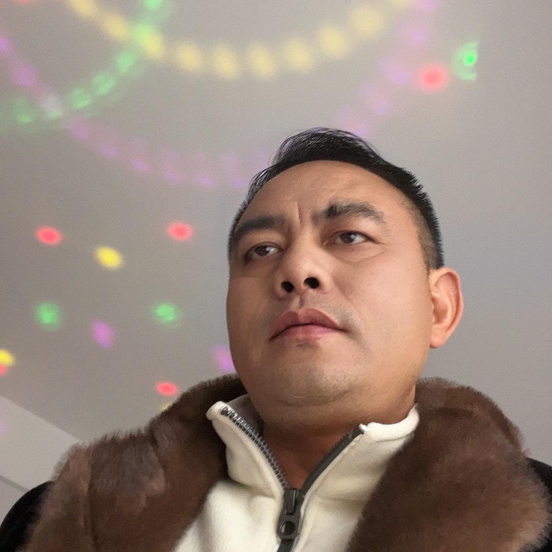 桐乡佳家祥横机机械有限公司杨国富