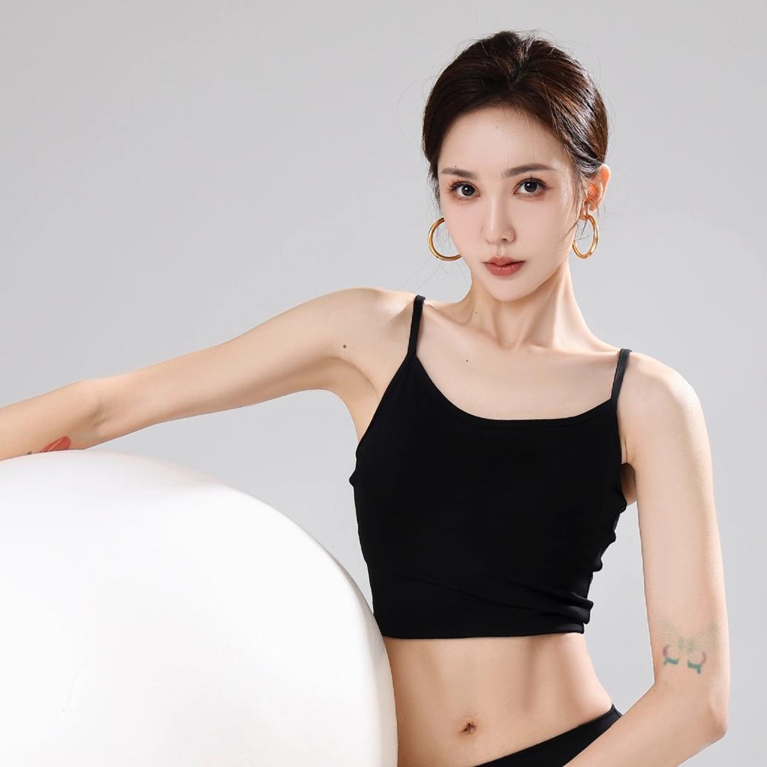 苏苏健身瑜伽