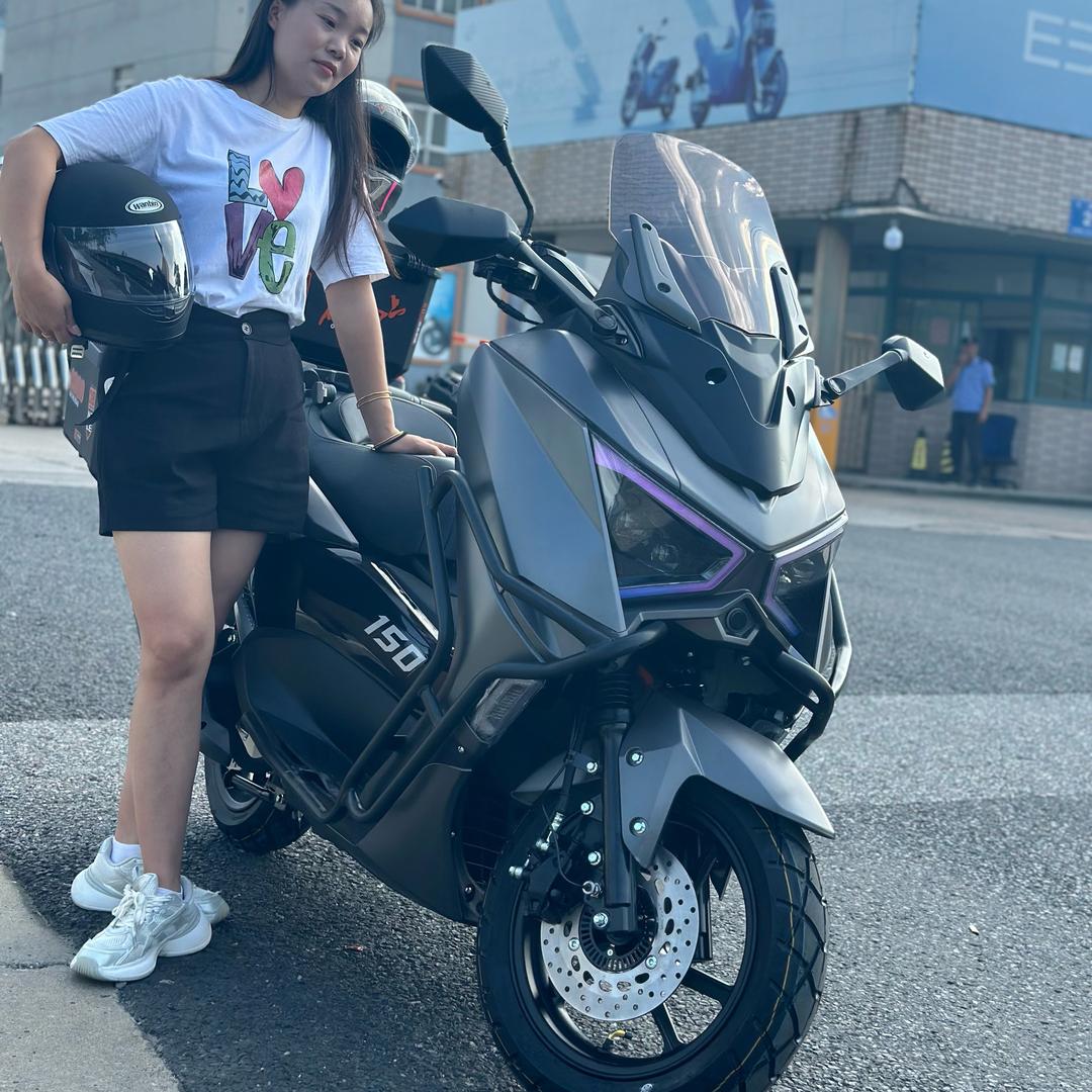摩托车厂家直销 小舒